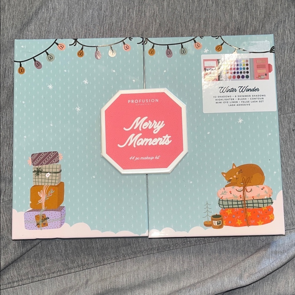 Profusion Cosmetics Merry Moments 44-Piece Makeup Kit